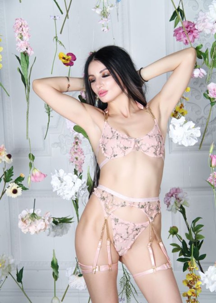 Индивидуалка Камила фото № 2 в городе Новотроицк